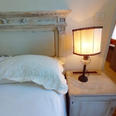 Hotel Oviv Dimora Del Borgo Аккуавіва-Пічена Екстер'єр фото