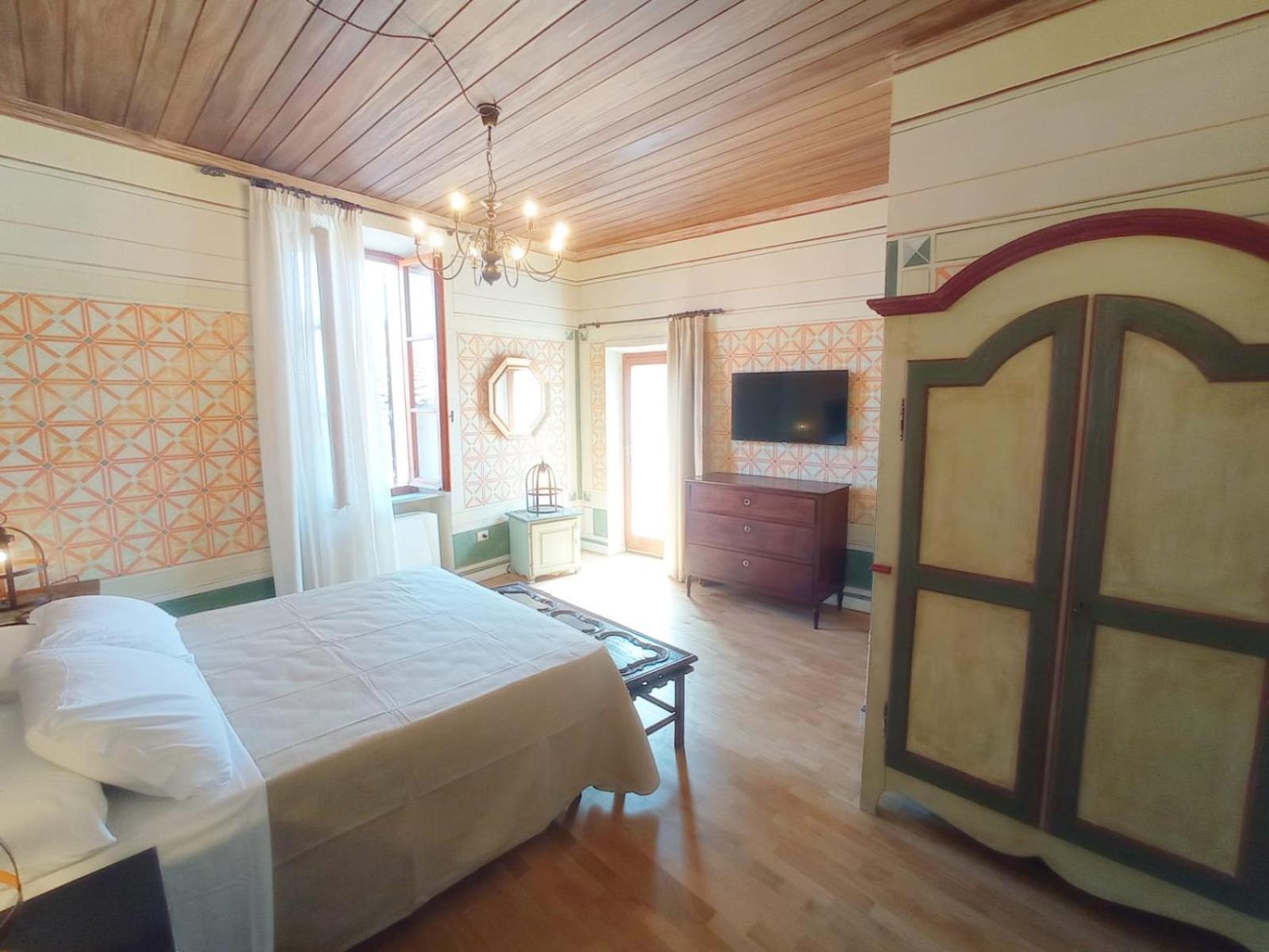 Hotel Oviv Dimora Del Borgo Аккуавіва-Пічена Екстер'єр фото